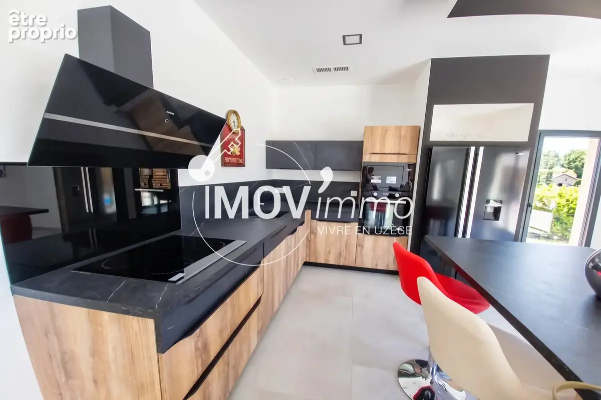 Maison 160 m² à vendre à Saint-Quentin-La-Poterie (30700) - photo 3