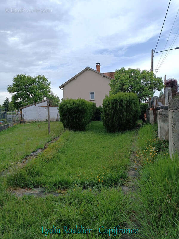 Maison à PUY-GUILLAUME
