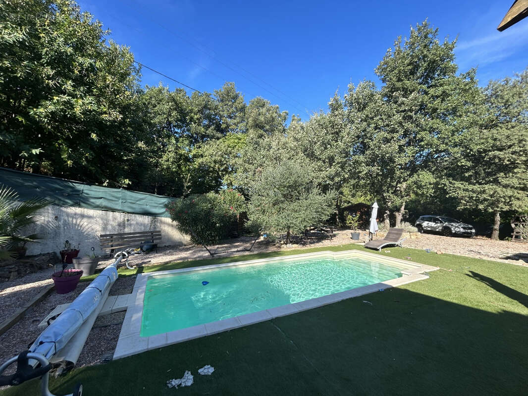 Maison à SAINTE-ANASTASIE-SUR-ISSOLE