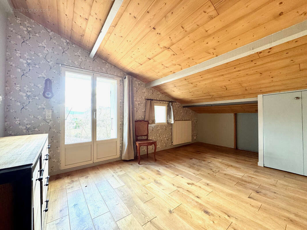 Maison à VAISON-LA-ROMAINE