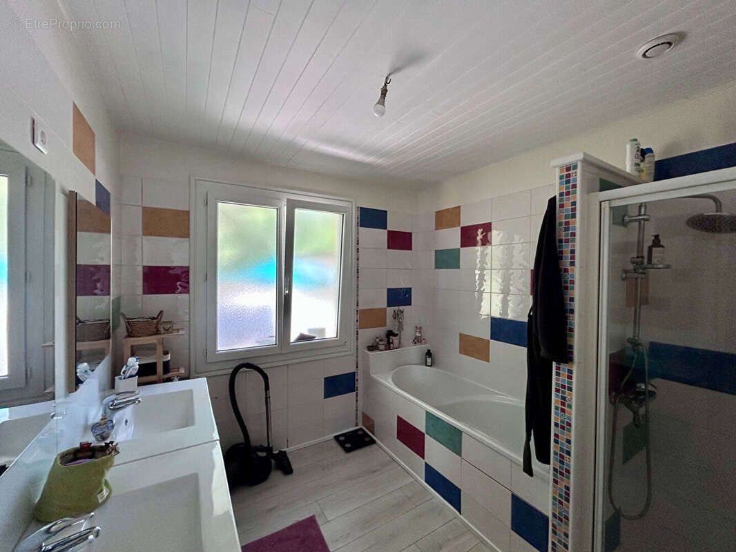 Maison Prailles La Couarde 5 pièce(s) 87 m2 - photo 8