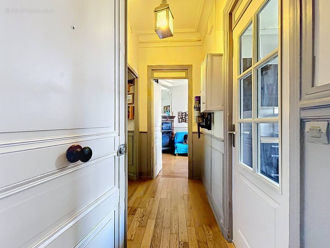Appartement à PARIS-15E