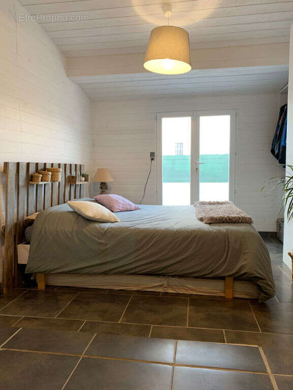 Maison à L&#039;AIGUILLON-SUR-VIE