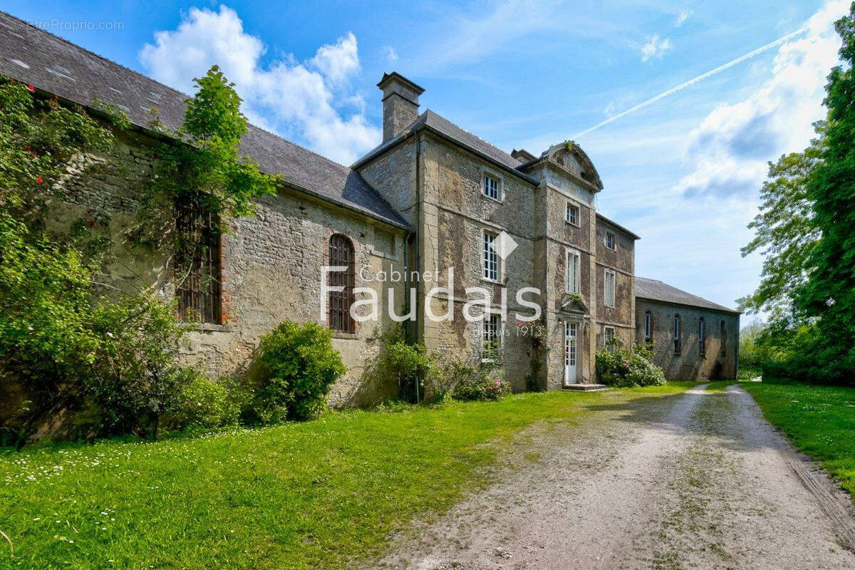 Maison à PICAUVILLE