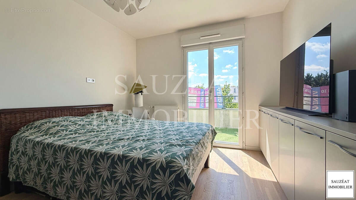 Bagneux - Appartement 3 pièces avec terrasse de 14m² - Plein coeur de la place Dampierre - photo 8