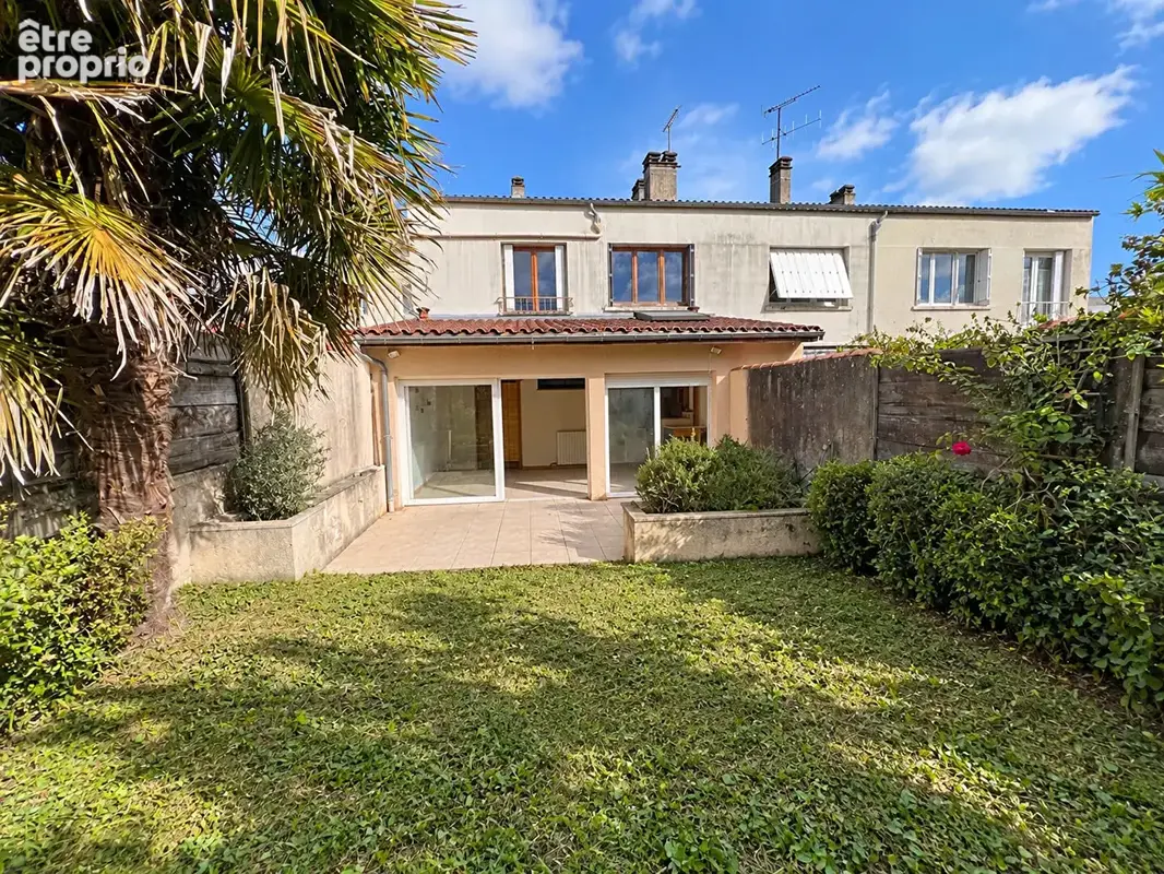 Maison 7 pièces 146 m² à vendre à Poitiers (86000) - photo 1