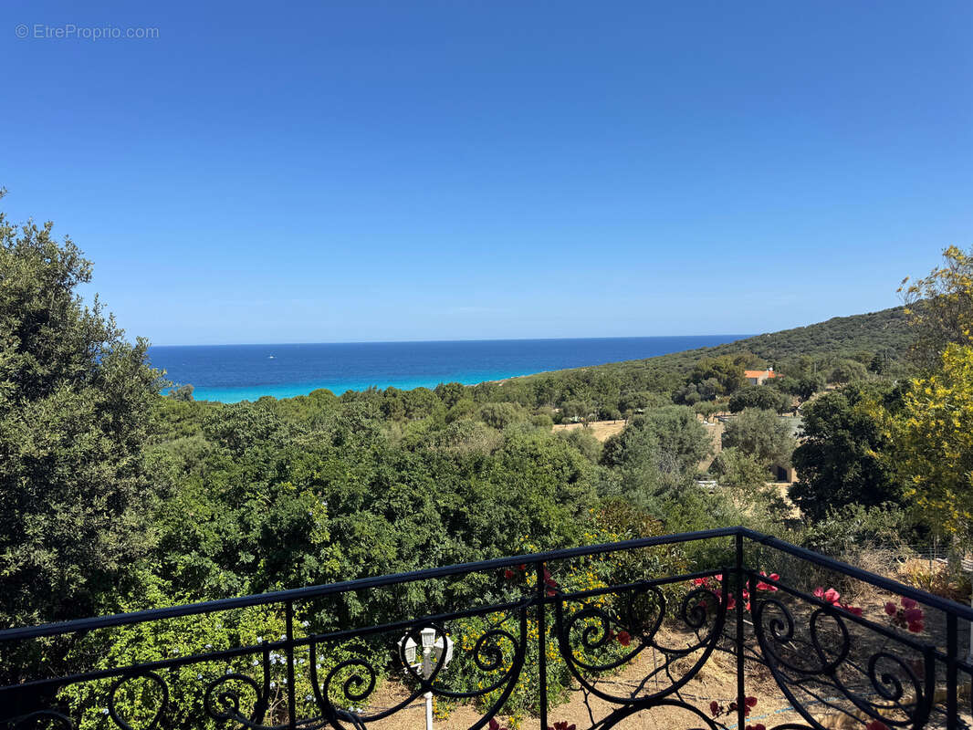 Propriété à rénover 8 pièces vue mer panoramique, 3 appartements et fort potentiel.  (20) - photo 14