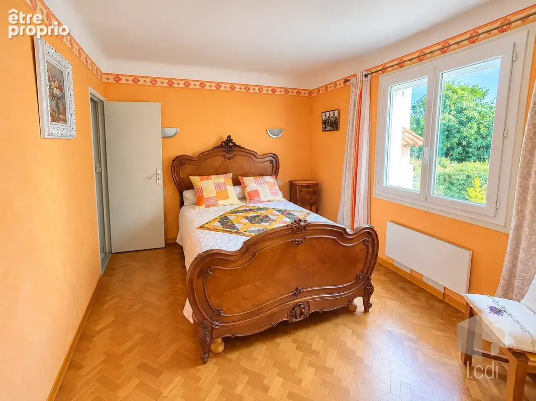GRIGNAN, maison de plain pied de 150 m2 - photo 8