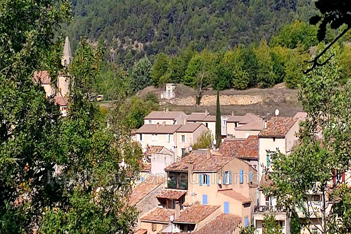Appartement à SAINT-MARTIN-DE-BROMES