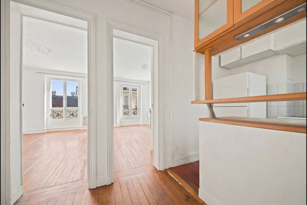 Appartement à PARIS-15E