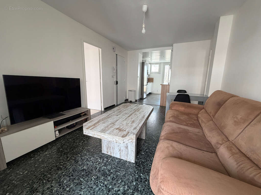 Appartement à MARSEILLE-8E