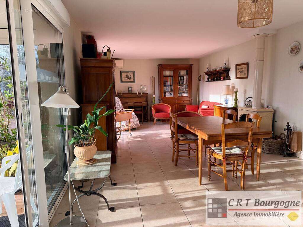 Maison à VILLIERS-SAINT-BENOIT