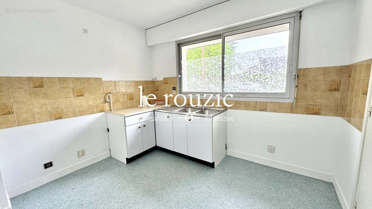 Appartement 71 m² à Vannes  - photo 7