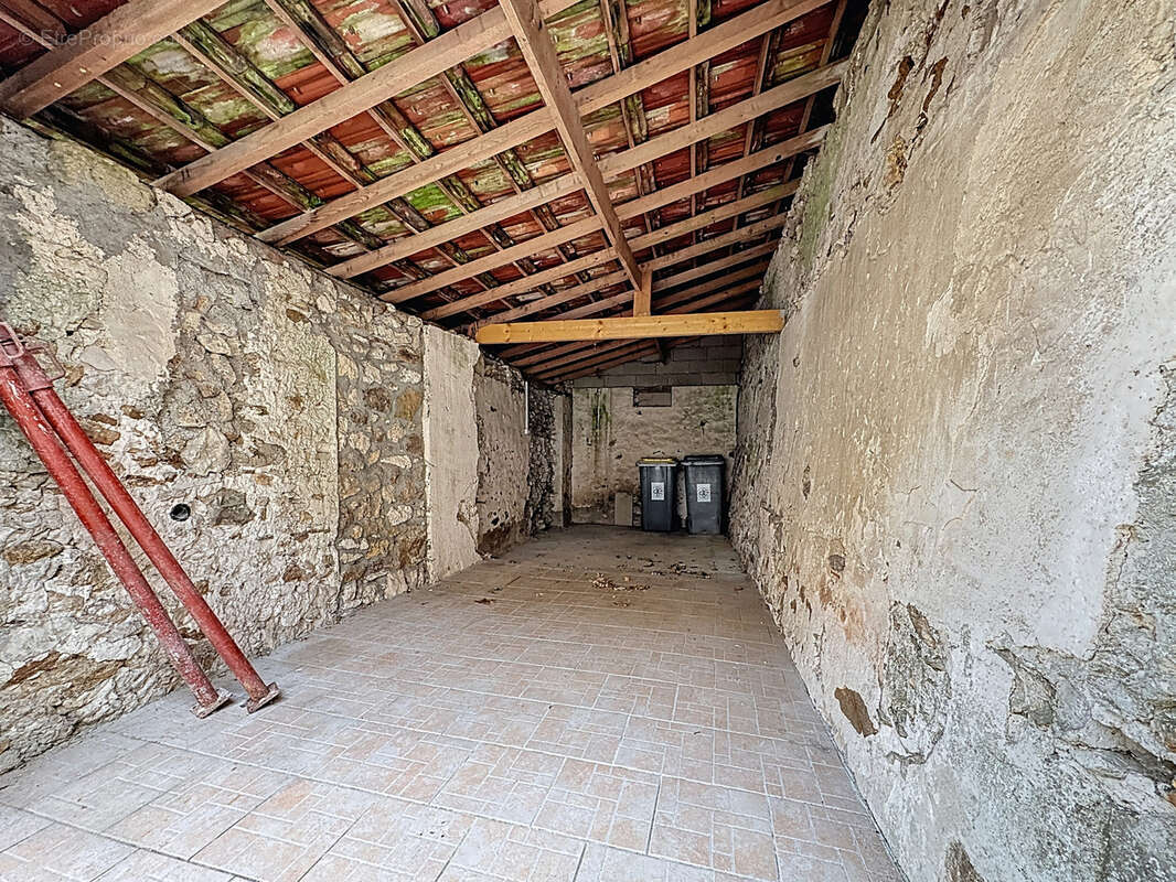 Maison à MONTMIRAIL