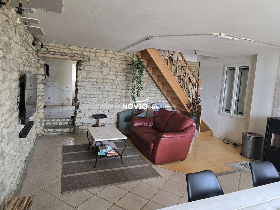 Maison 155 m² à Thurageau  - photo 3
