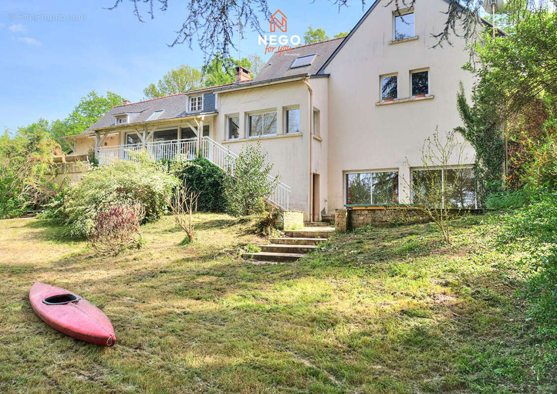 Maison à MONTREUIL-JUIGNE