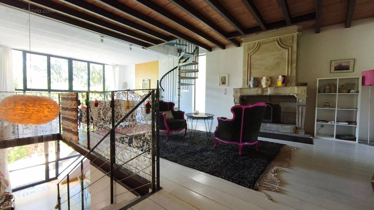 Maison à UZES
