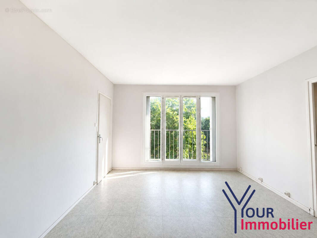 Appartement 43 m² à Grigny  - photo 2