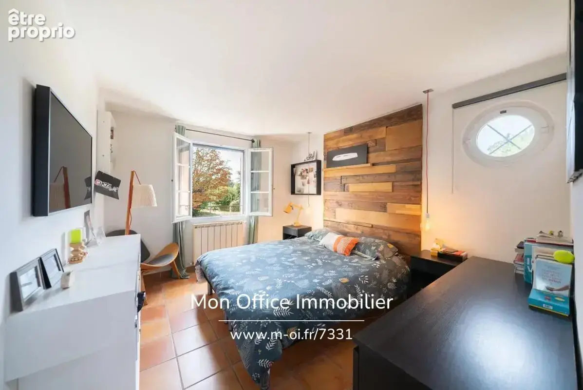 Référence : 7331-PAN - Maison 5 pièces de 130 m² avec piscine à Puyricard - photo 14