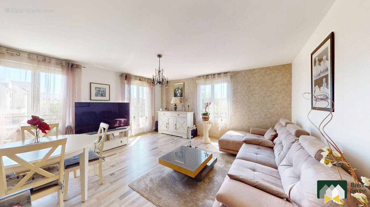 Appartement à LEVES