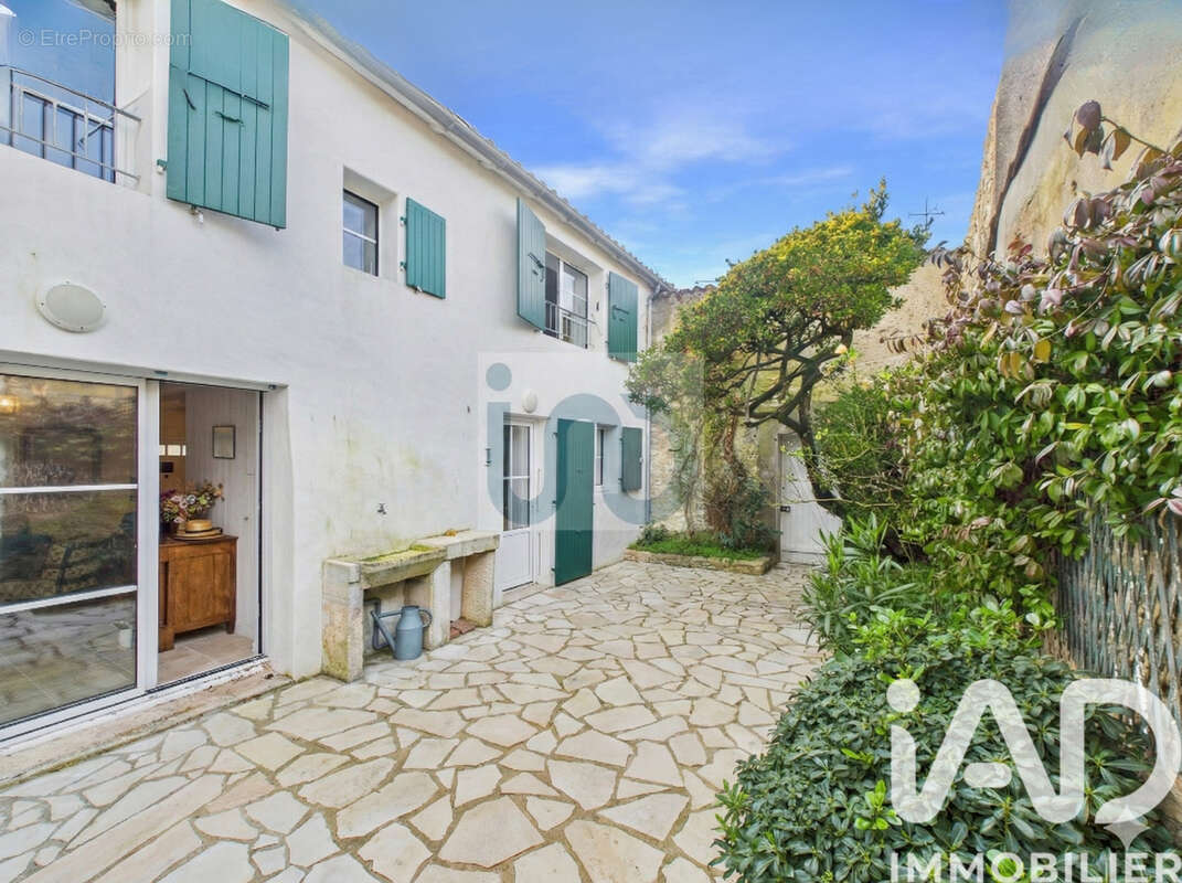 Photo 2 - Maison à SAINT-MARTIN-DE-RE