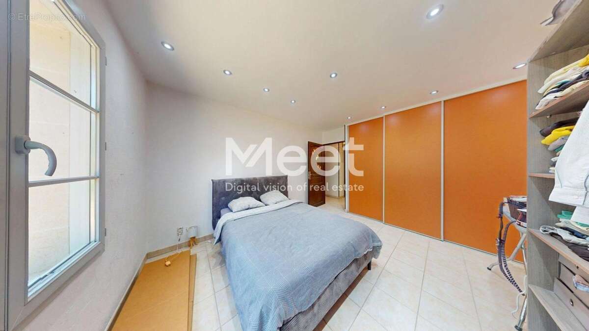 Maison - 8 pièces - 5 chambres - photo 8