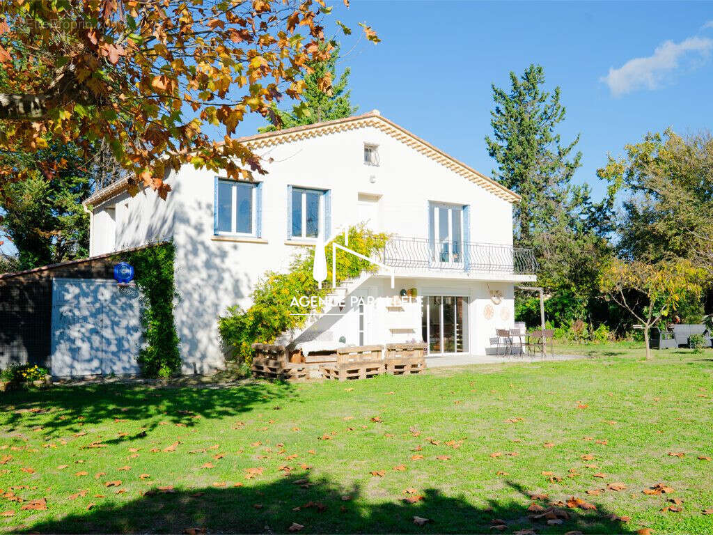 Maison à VEDENE
