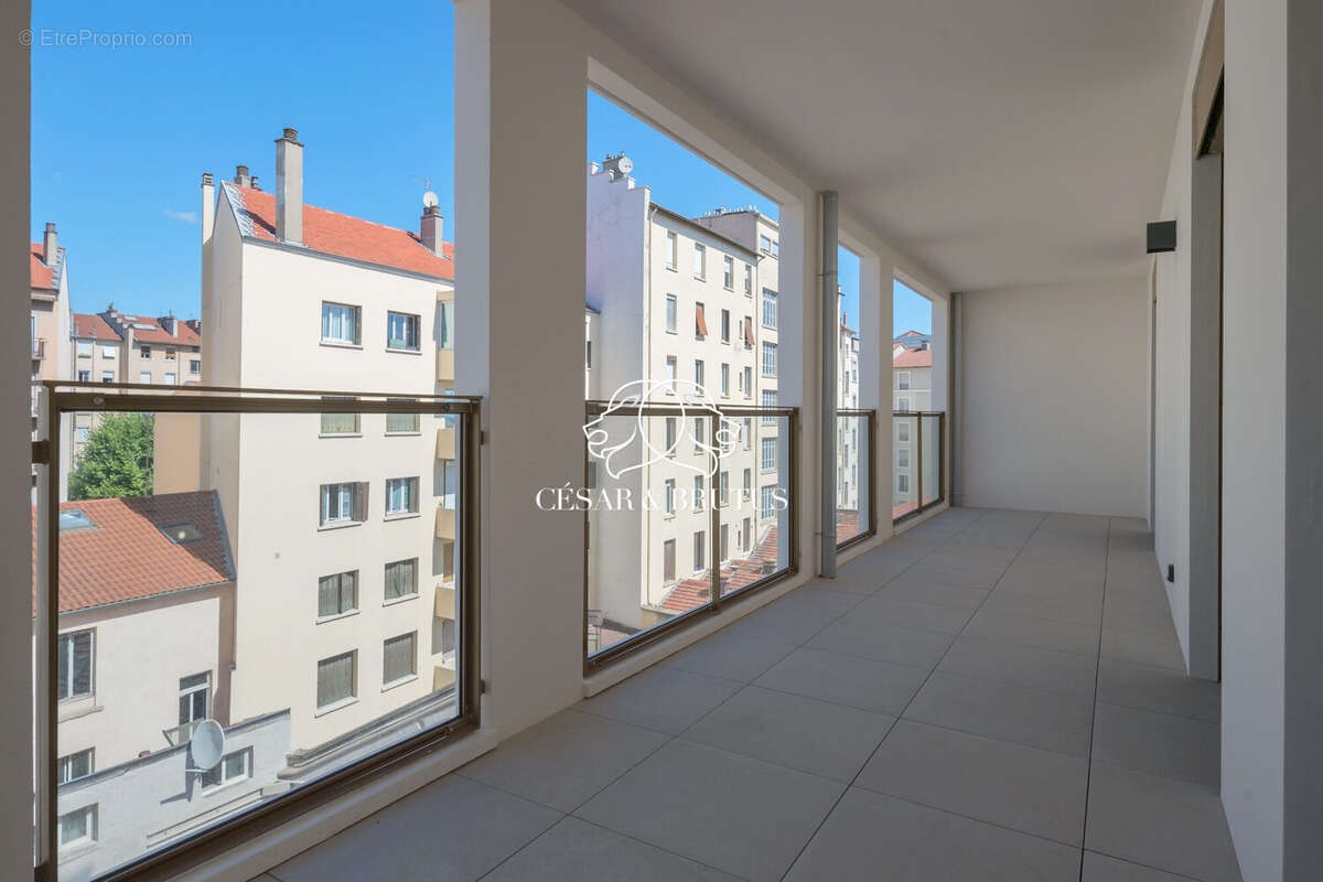 Appartement 102 m² à Lyon-7e  - photo 2