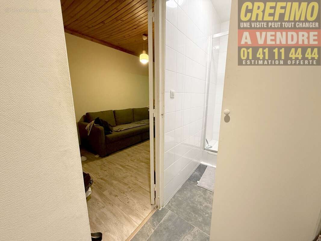 Appartement à COURBEVOIE