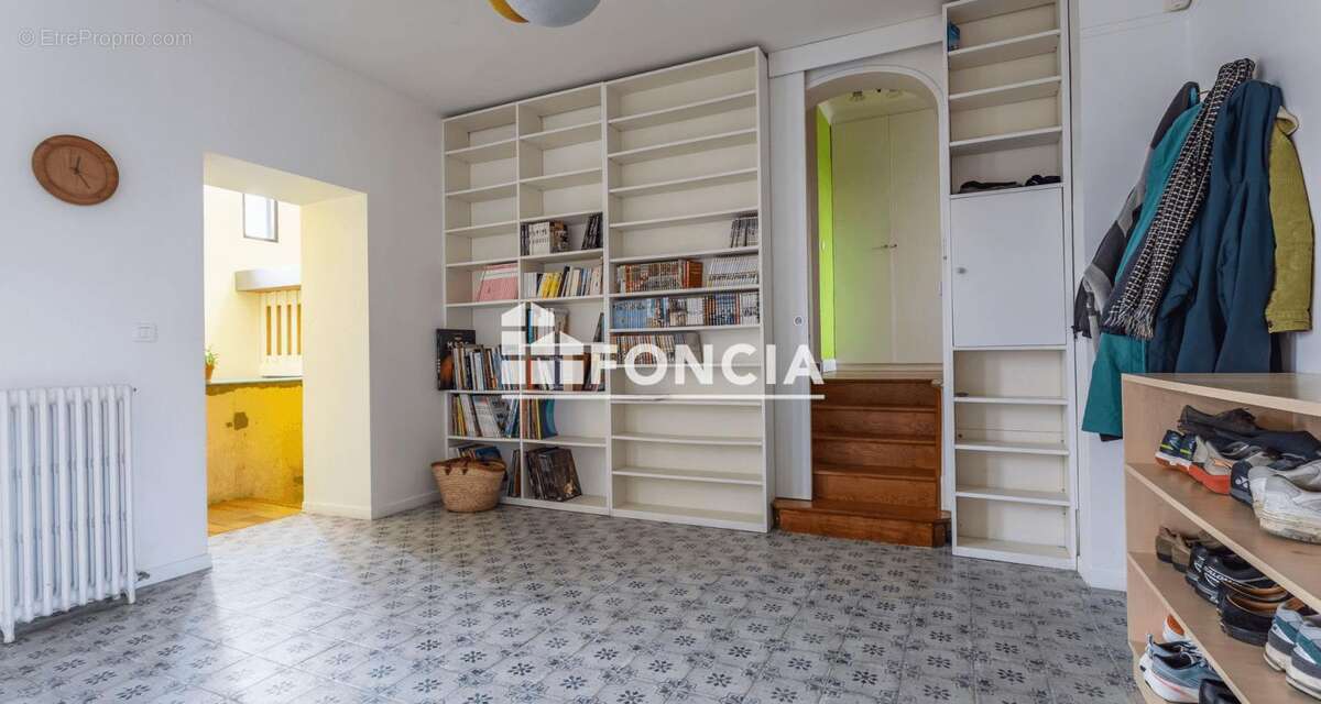 Maison à L'HAY-LES-ROSES