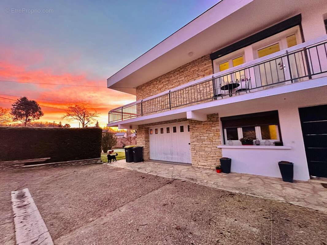 Maison à MIRAMONT-DE-GUYENNE