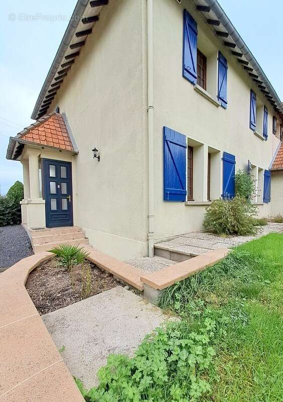 Maison à VINCEY
