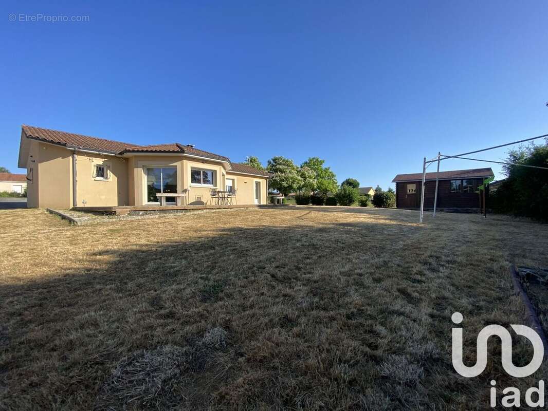 Photo 6 - Maison à ROCHECHOUART