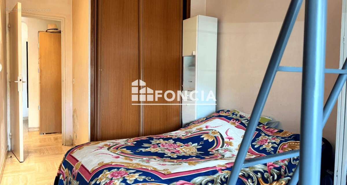 Appartement à VILLENEUVE-LOUBET