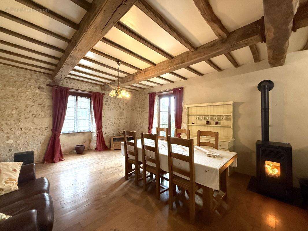 Maison à SAINT-SEVERIN