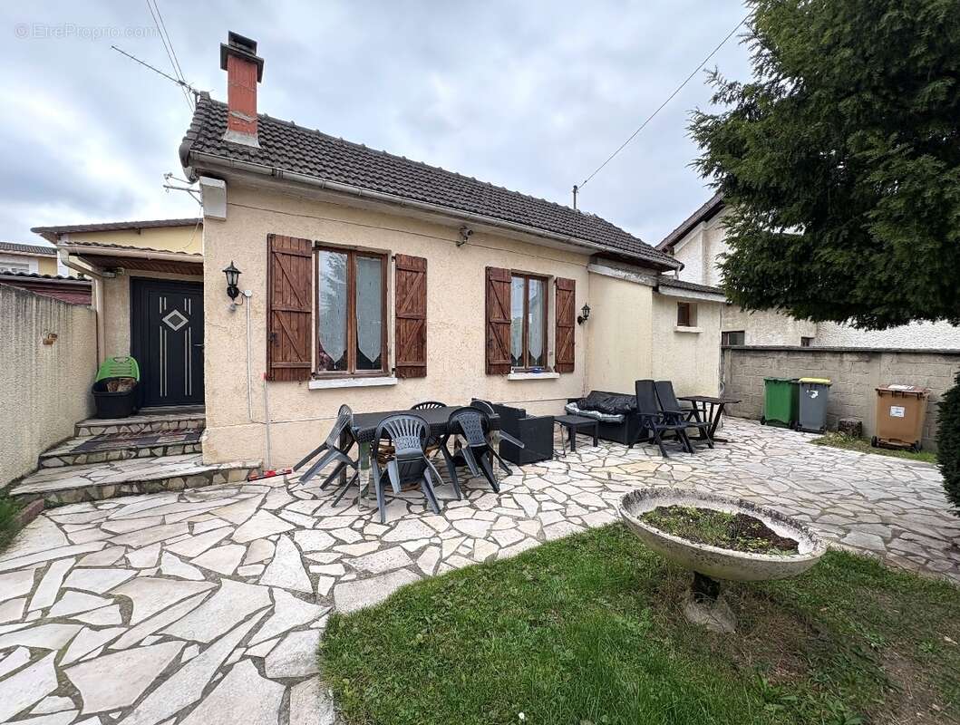 Maison à CLICHY-SOUS-BOIS