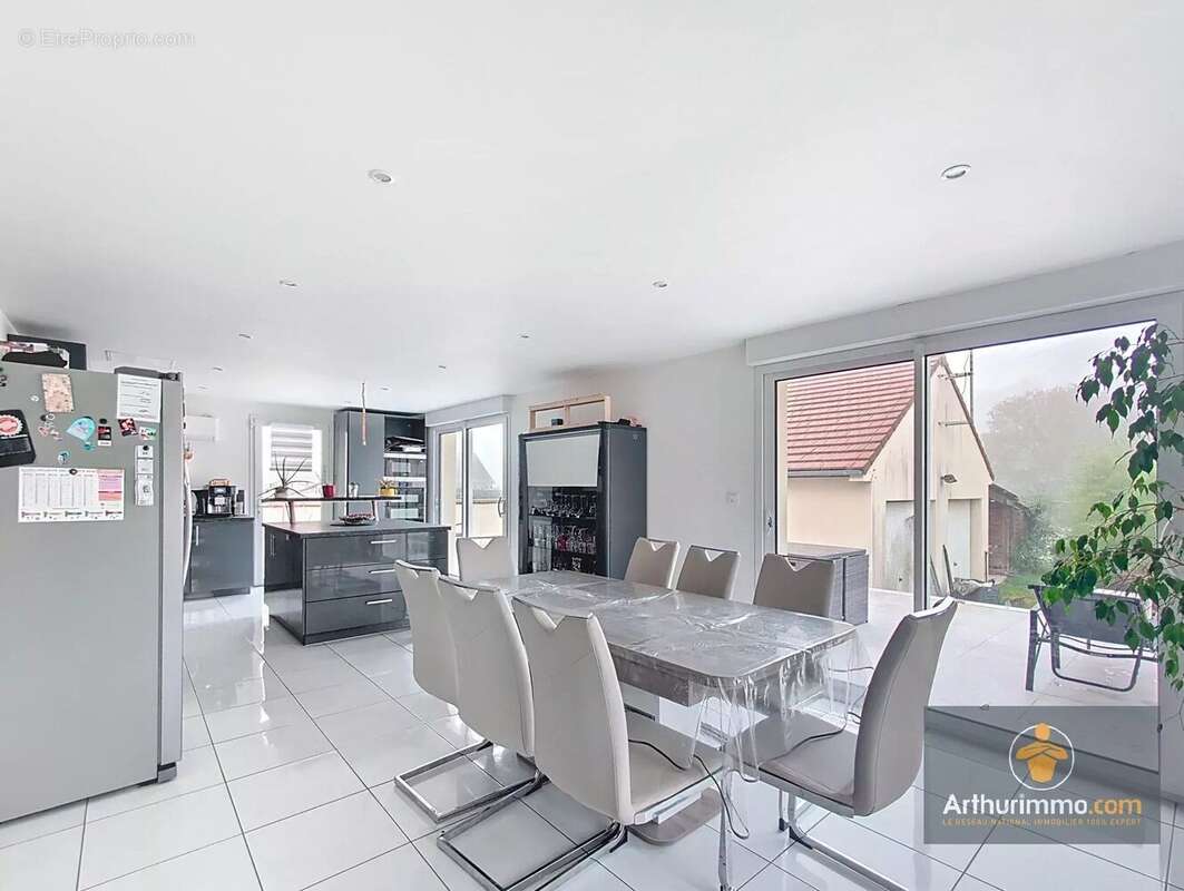 Maison à SAINT-LEGER-AUX-BOIS