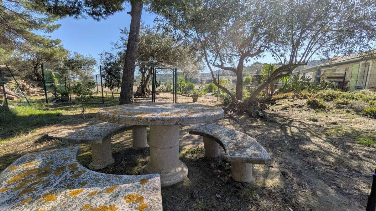 Maison à TOUROUZELLE