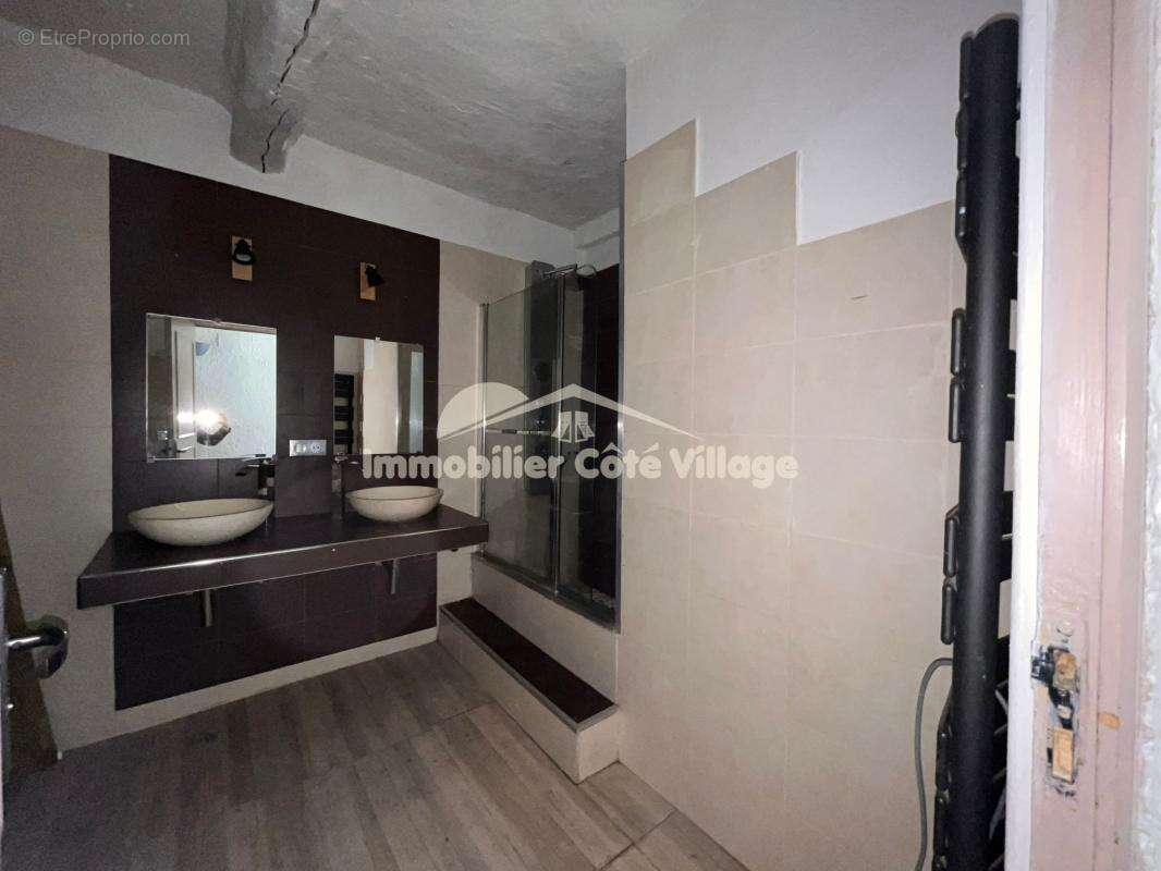 Appartement à TOUET-DE-L'ESCARENE