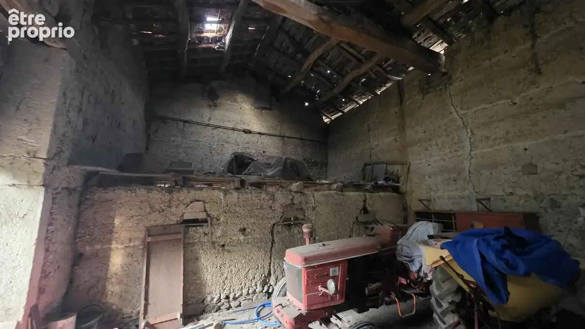 Artas   secteur revollet   maison à rénover avec fort potentiel - photo 18