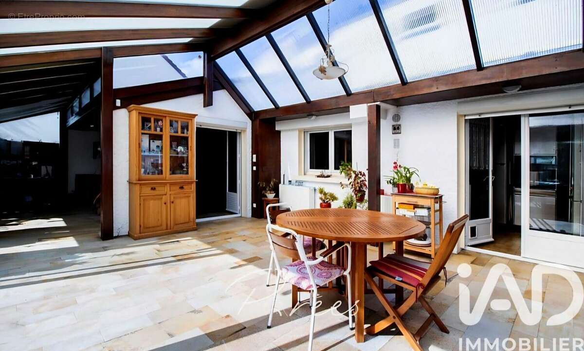 Photo 3 - Maison à SARTROUVILLE