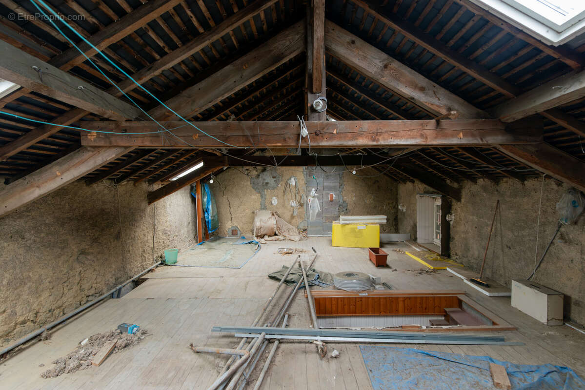 Maison à SAINT-MESMIN