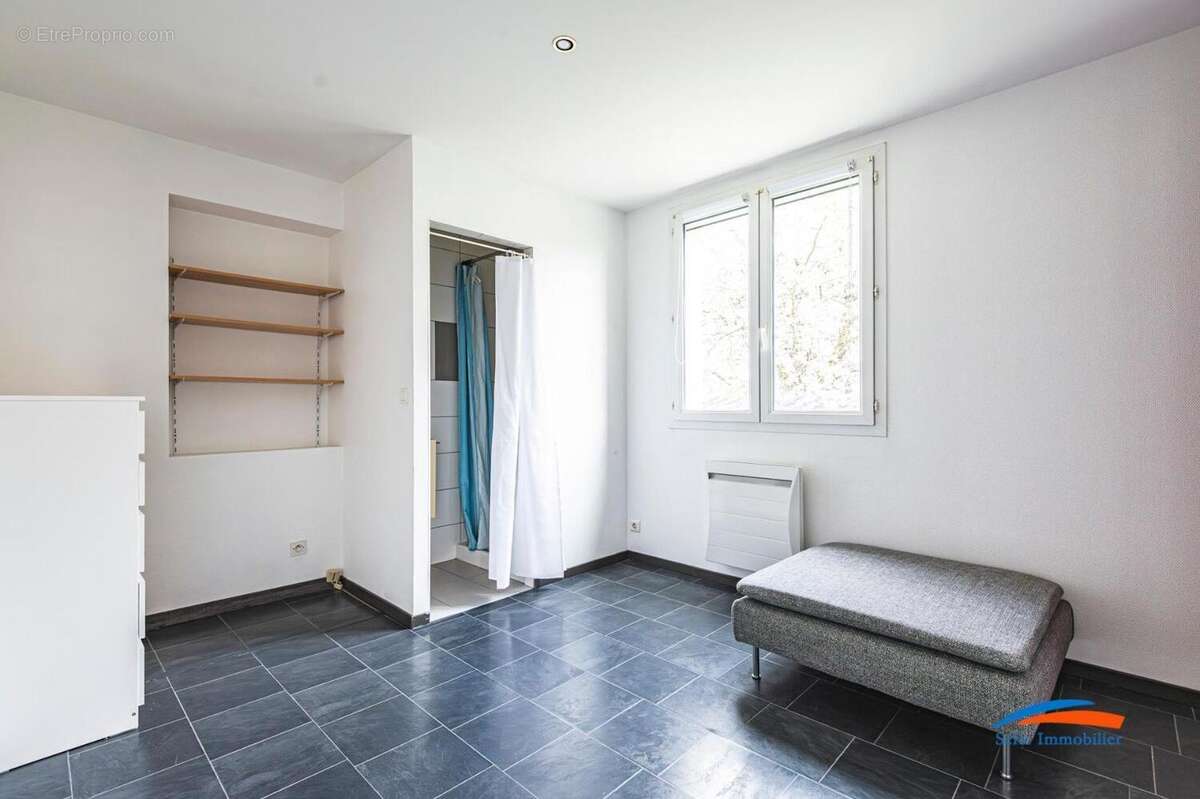   - Maison à CHAMPFLEURY