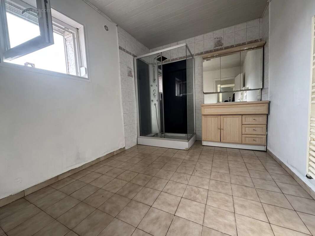 Maison 4 chambres , garage 60m² - photo 6
