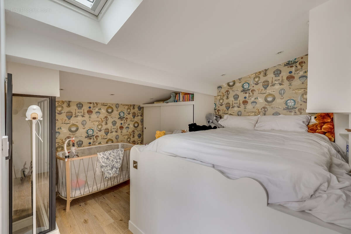 Maison à PARIS-17E