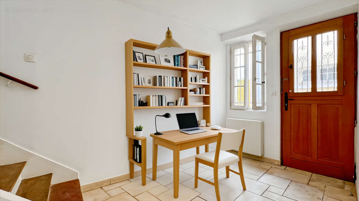 Maison à SAINT-NOM-LA-BRETECHE