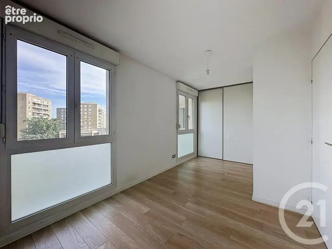 Duplex/Triplex - photo 12