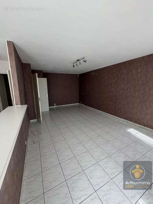 Appartement à VAIRES-SUR-MARNE