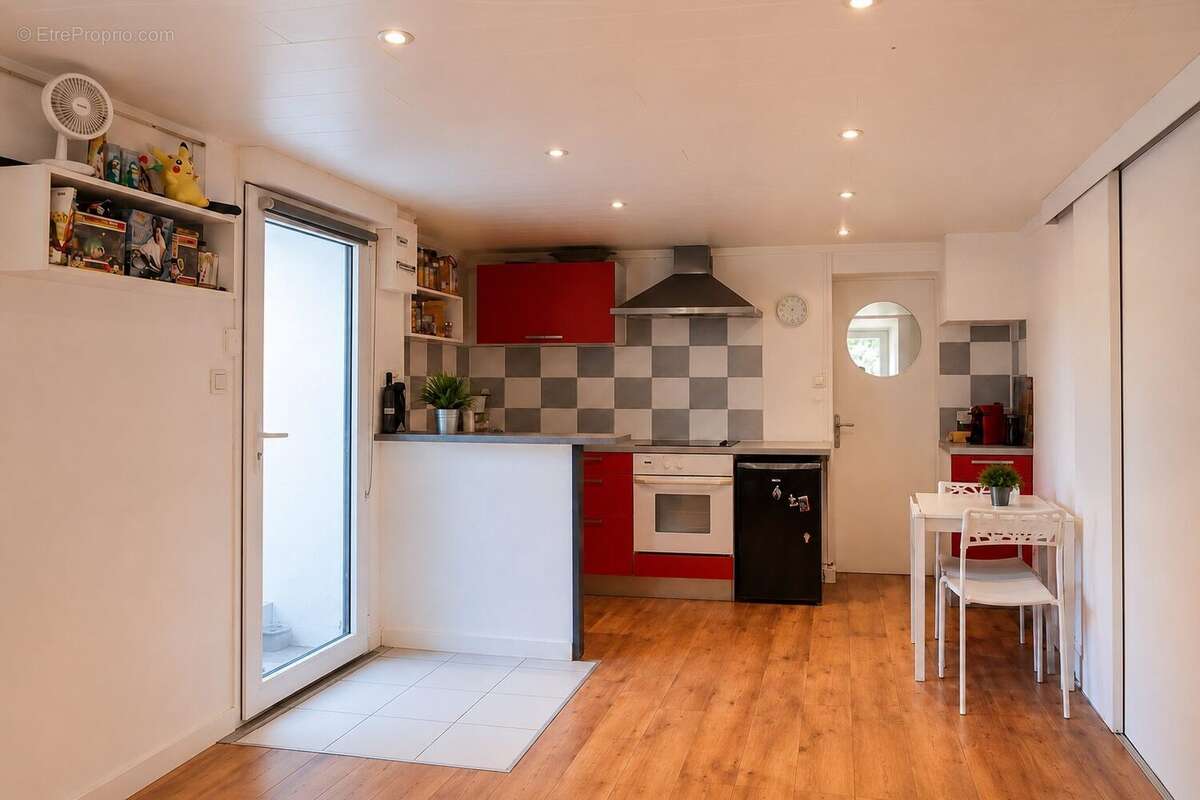 Appartement 27 m² à Saint-Jorioz  - photo 2