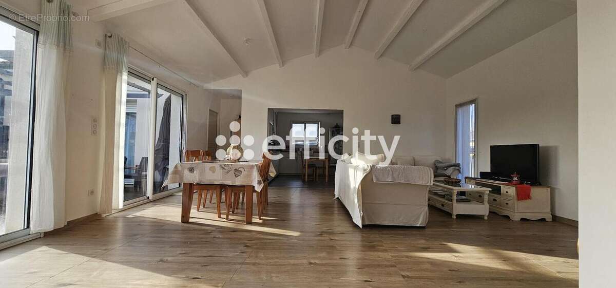 Maison à VILLIERS-EN-PLAINE